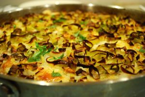 Gratineret kartoffelmos med oksekød