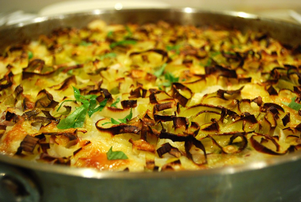 Gratineret kartoffelmos med oksekød