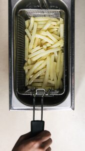 Airfryer og ovn i køkken