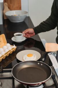 Morgenmad med æg og grønt
