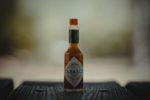 Fermenteret chilisauce på flaske