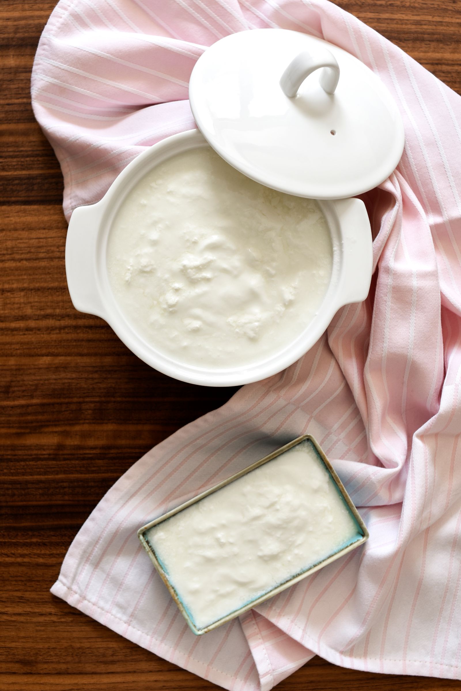 Hjemmelavet yoghurt i glas