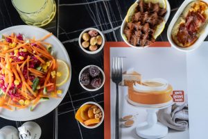 Kalkun med kikærtesalat og myntecreme