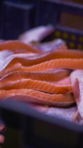 Laksefilet med sprød overflade