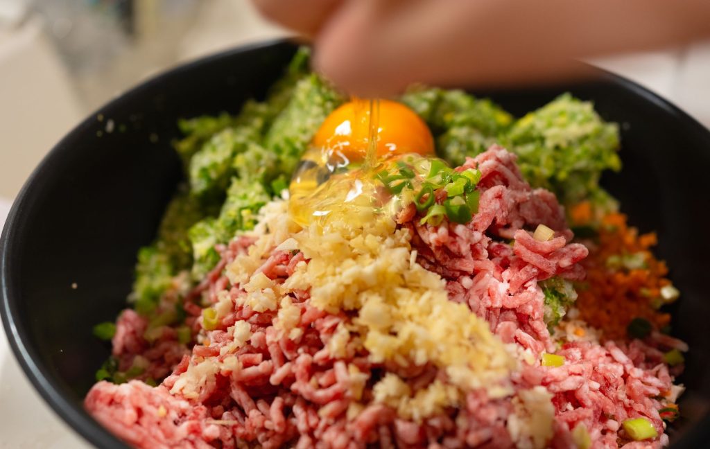 Løgfrikadeller
