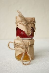 Hjemmelavet marmelade på glas