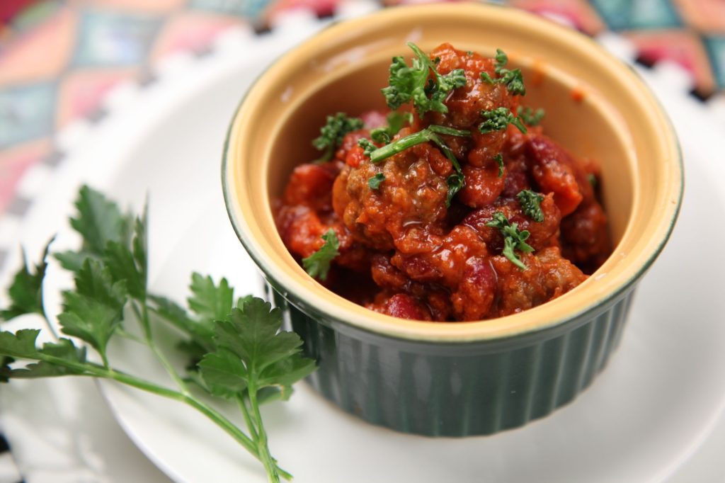 Polenta con carne e salsiccia